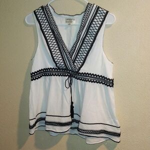 Max Studio Specialty Products Sleeveless Blouse, S V Neck 100% Cotton M